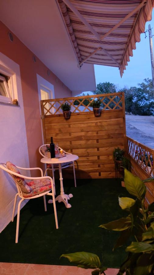 Porat Apartment Стариград-Пакленица Екстериор снимка
