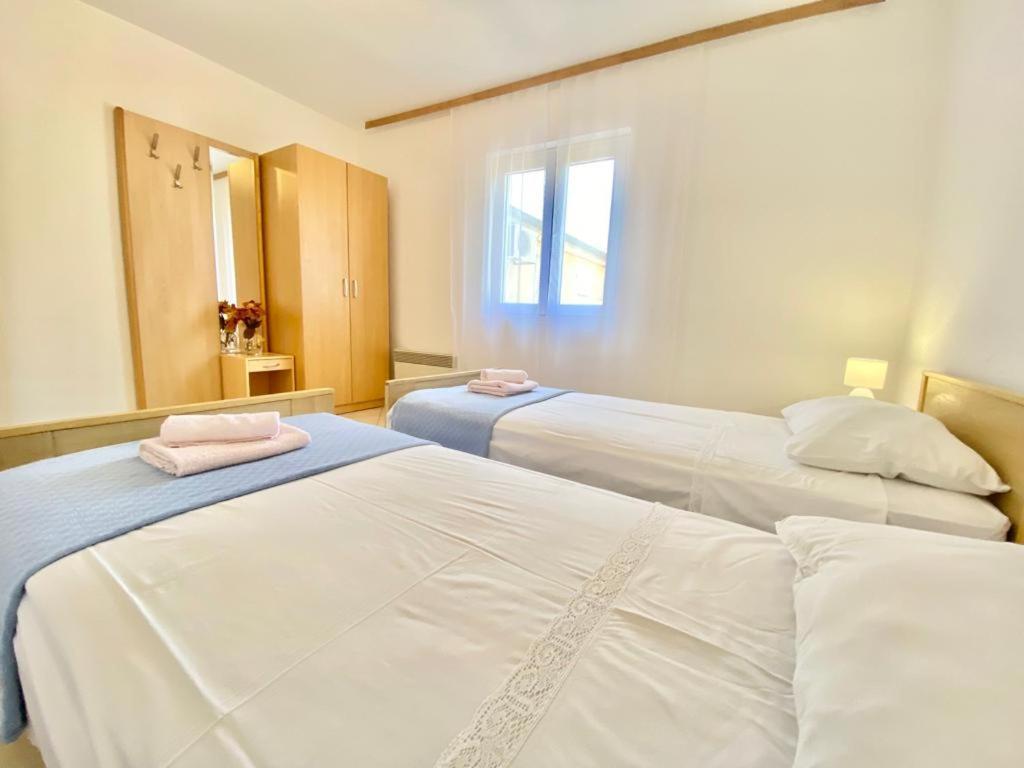 Porat Apartment Стариград-Пакленица Екстериор снимка